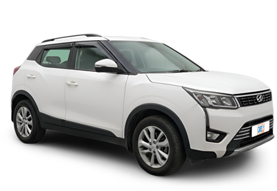 Mahindra XUV300-img